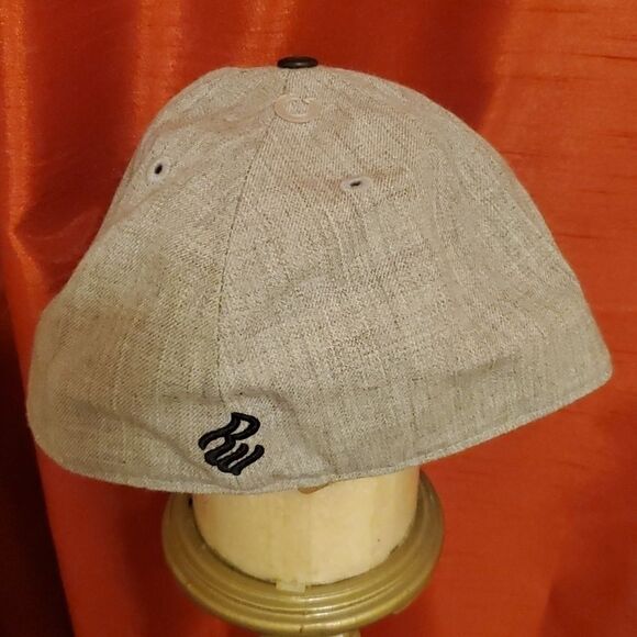 NWT Rocawear gray cap size 7 3/8 - Picture 4 of 7